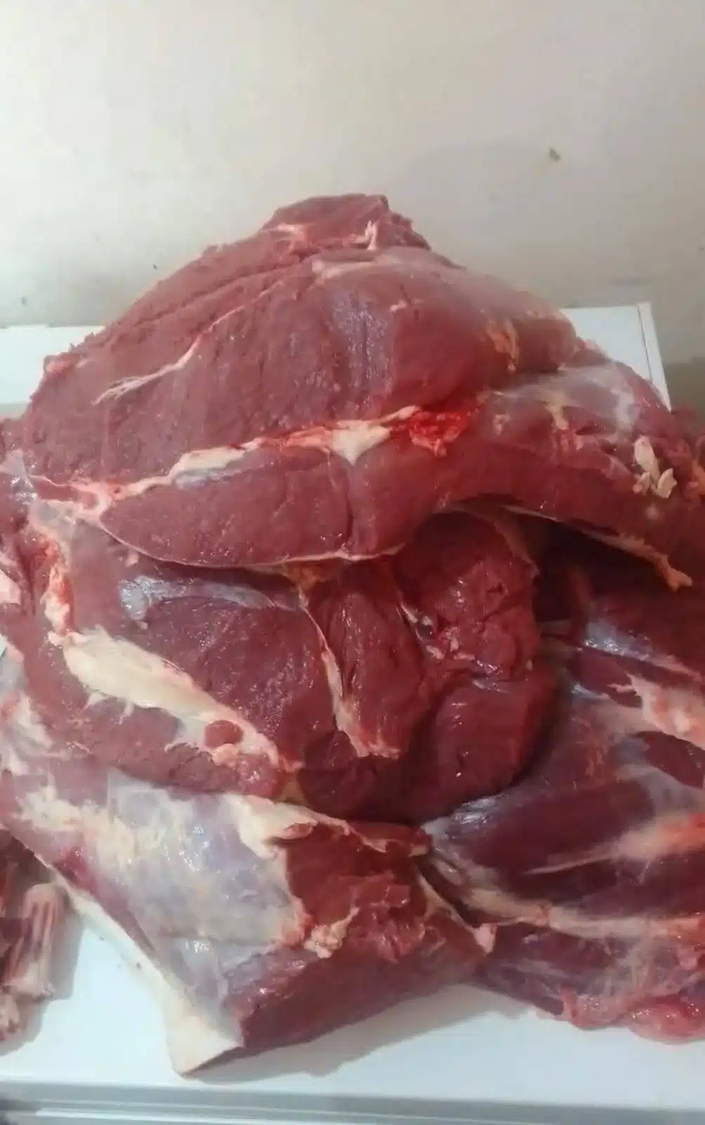 Carne de Calidad: Aprende a Identificar Fraudes y Evita Riesgos para tu Salud 2 MENU No te dejes engañar. Te estan vendiendo carne de…ver más