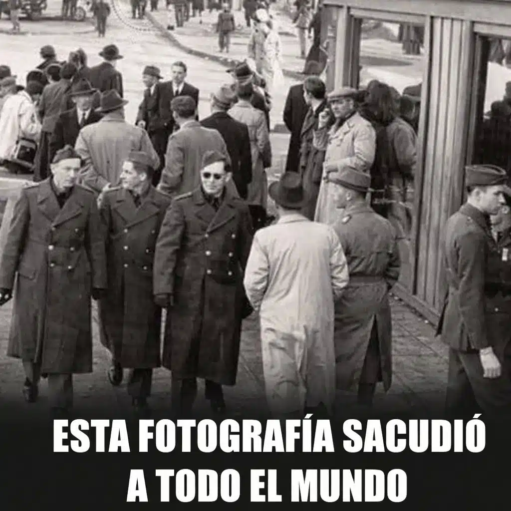 Esa foto tomada en 1943 sacudió al mundo entero… y la razón es 🤔😱... Ver más
