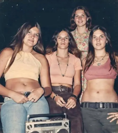 Guía moda años 70 tendencias vintage