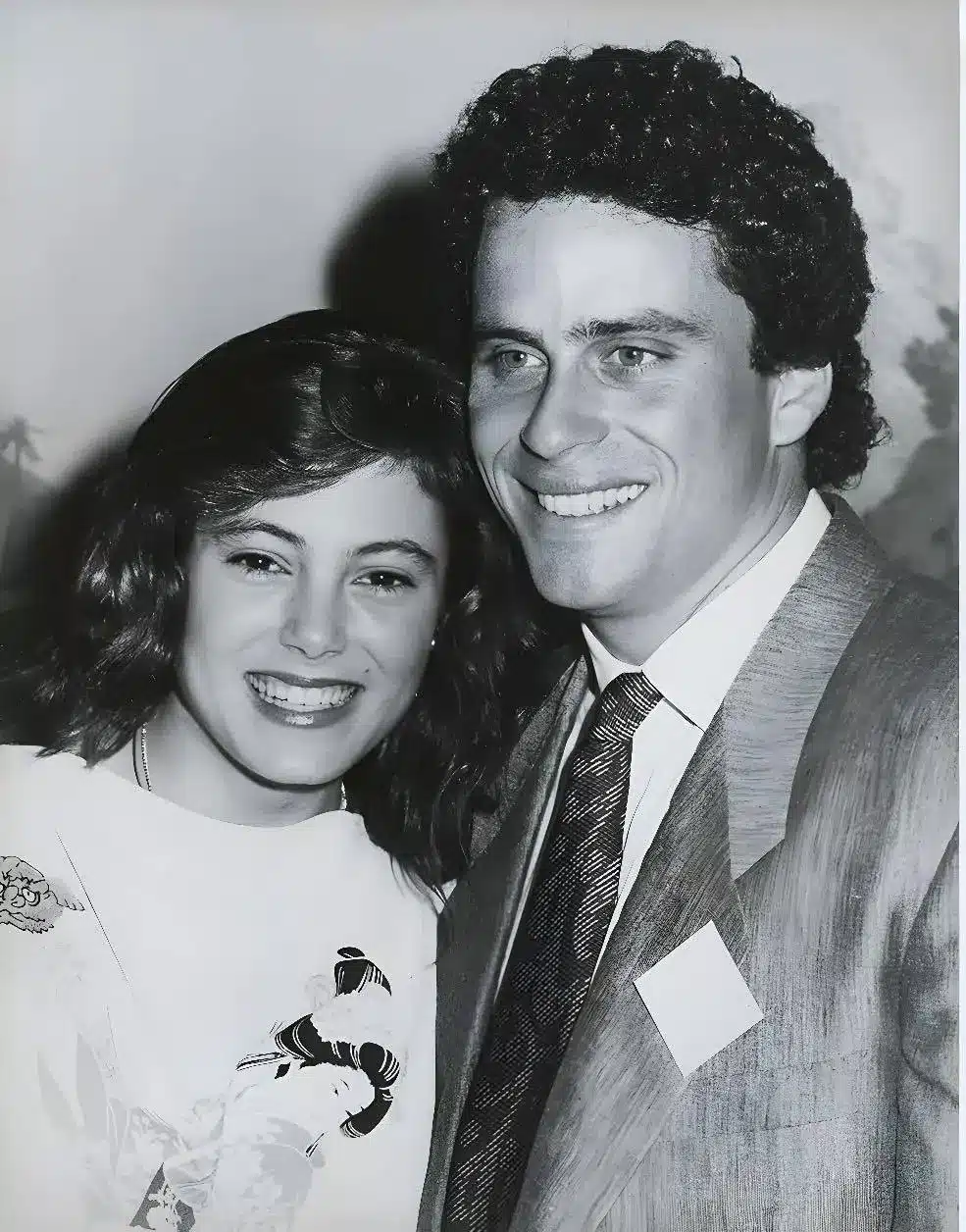 ¿Reconoces a este famoso de los 80?