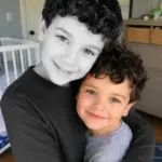Hijo fallecido se aparece a su hermano menor