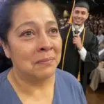 Hijo honra a madre en graduación